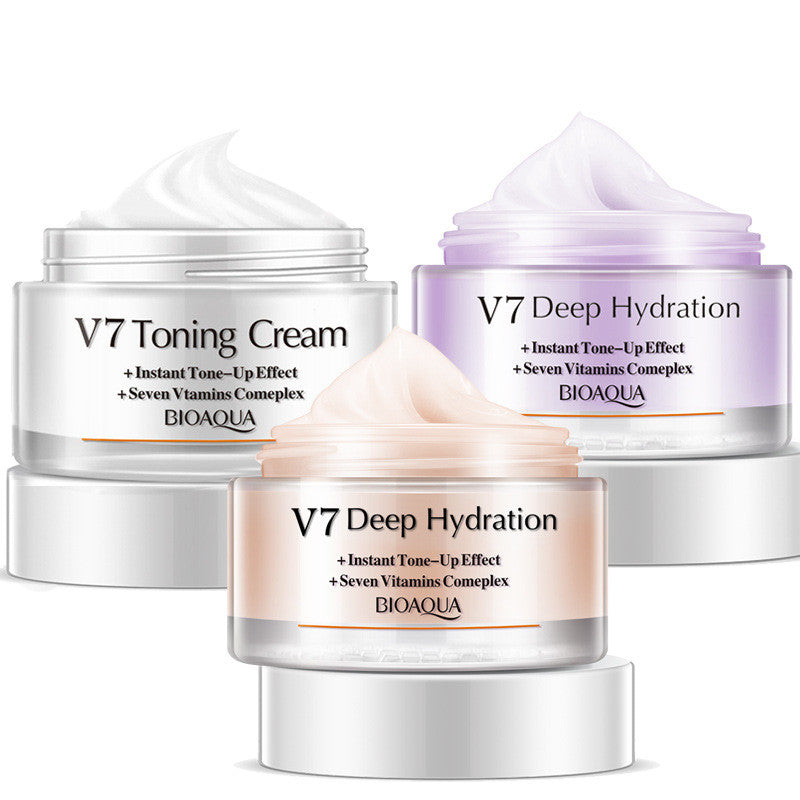 V7 Toning Light face cream.